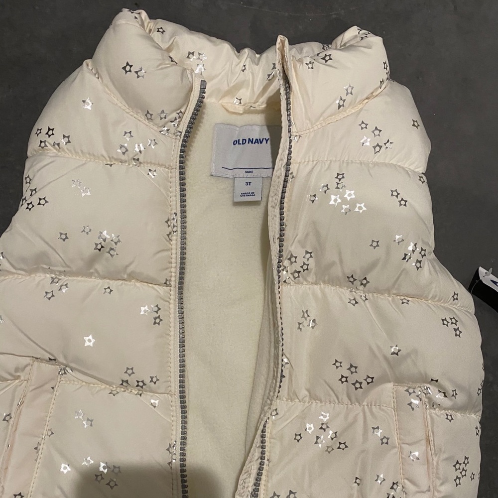 BNWT toddler winter vest ⭐️